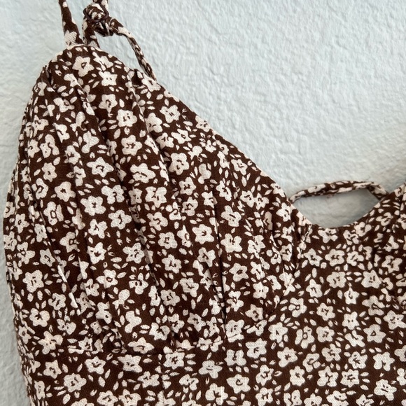 Adjustable Brown Flower Top - Picture 2 of 5